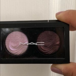 MAC Cosmetics extra dimension eye shadow x 2